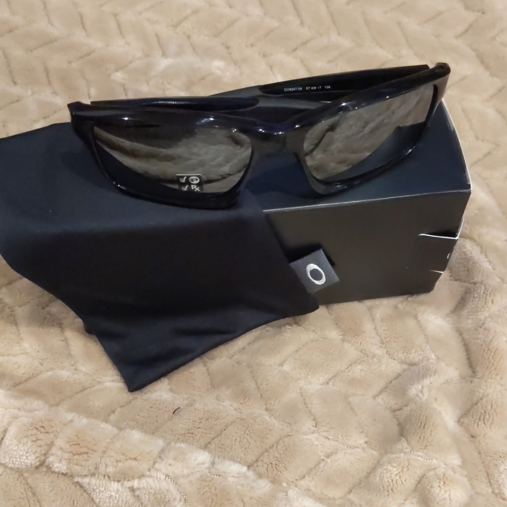 Brand New Polarized Oakley's